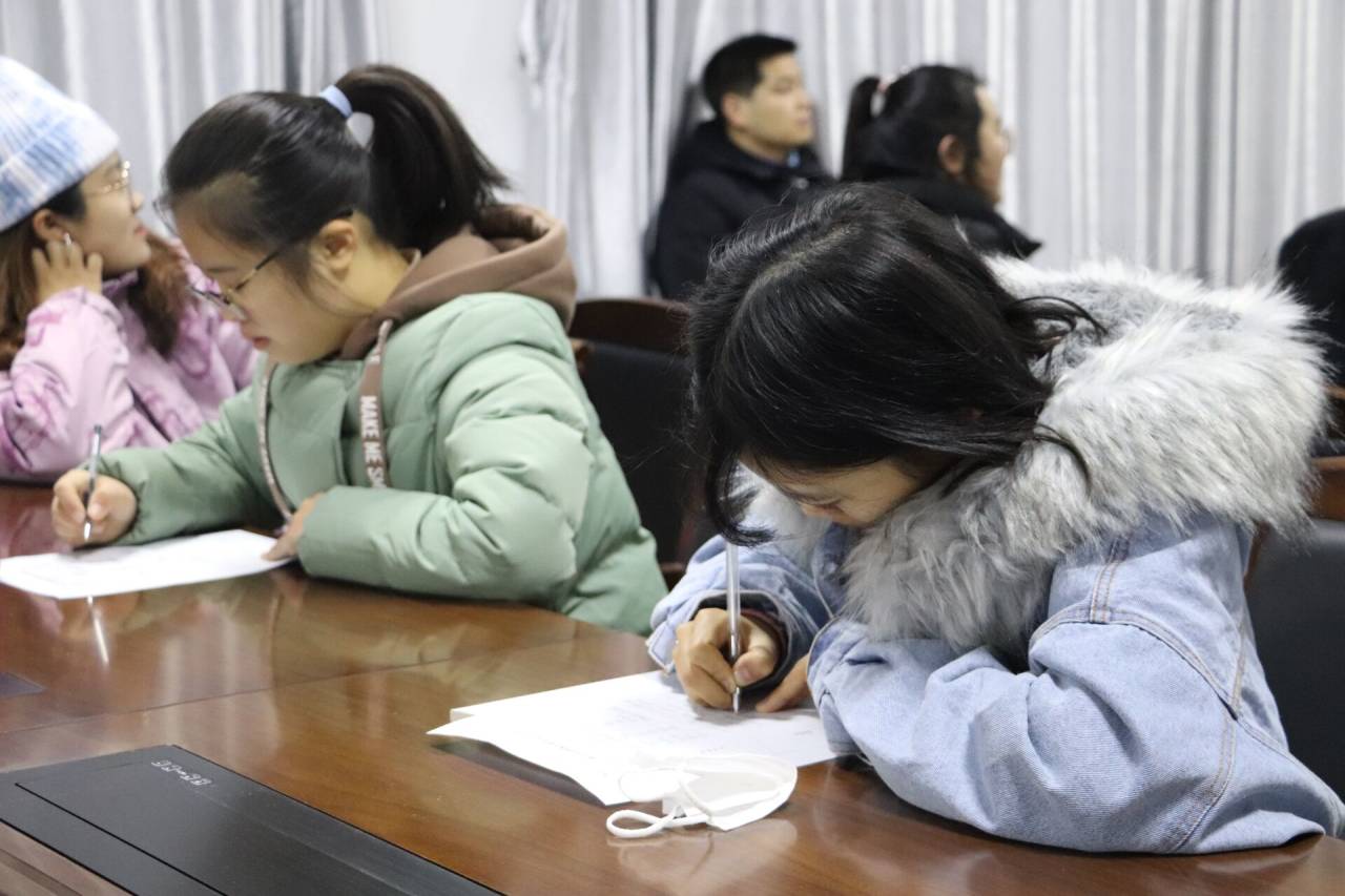 hg皇冠官网